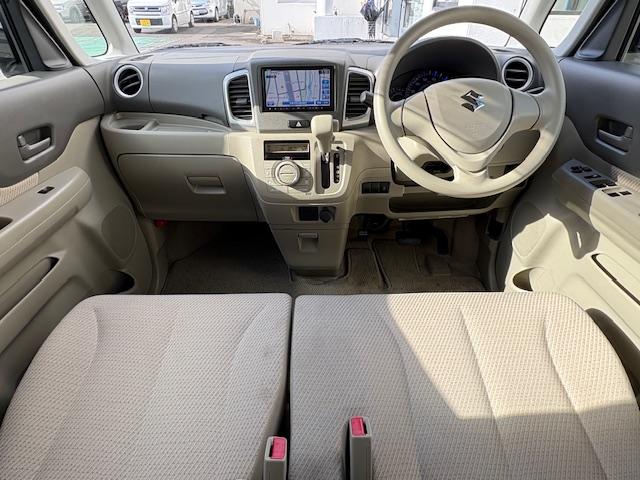 スペーシア 　メモリーナビゲーション　スマートキー　ＣＤ／ＤＶＤ再生　オートエアコン　オートライト　片側パワースライドドア　アイドリングストップエアバック　ＡＢＳ　プッシュスタートボタン（67枚目）