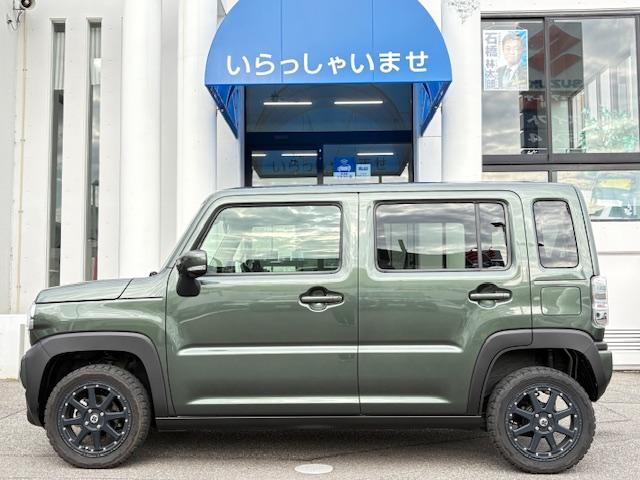 ハスラー ハイブリッドＸ　４ＷＤ車　全方位モニター　メモリーナビゲーション　ＥＴＣ車載器ＣＤ／ＤＶＤ再生　フルセグＴＶ　スマートキー　オートエアコン　ＡＢＳ　エアバック　シートヒーター　ドライブレコーダー（9枚目）