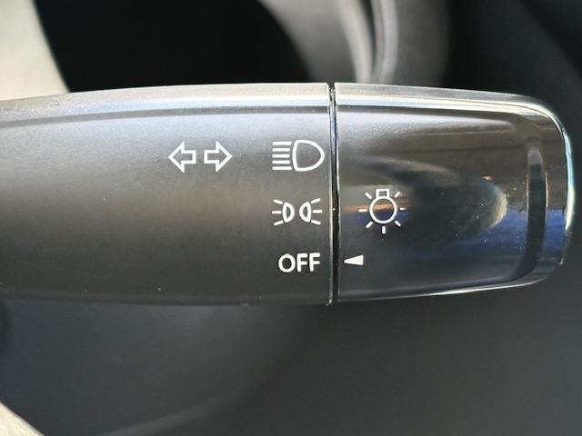 スペーシア Ｇリミテッド　メモリーナビゲーション　フルセグＴＶ　ＣＤ／ＤＶＤ再生　ＥＴＣ車載器　エアバック　ＡＢＳ　オートエアコン　ブレーキ軽減装置　プッシュスタートボタン　シートヒーター　アルミホイール（11枚目）