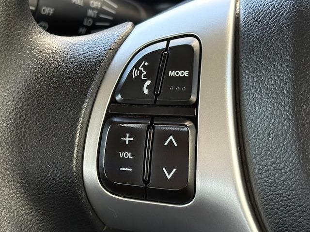 スペーシア Ｇリミテッド　メモリーナビゲーション　フルセグＴＶ　ＣＤ／ＤＶＤ再生　ＥＴＣ車載器　エアバック　ＡＢＳ　オートエアコン　ブレーキ軽減装置　プッシュスタートボタン　シートヒーター　アルミホイール（14枚目）