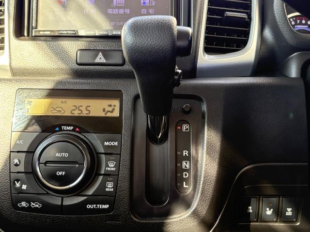 スペーシア Ｇリミテッド　メモリーナビゲーション　フルセグＴＶ　ＣＤ／ＤＶＤ再生　ＥＴＣ車載器　エアバック　ＡＢＳ　オートエアコン　ブレーキ軽減装置　プッシュスタートボタン　シートヒーター　アルミホイール（25枚目）