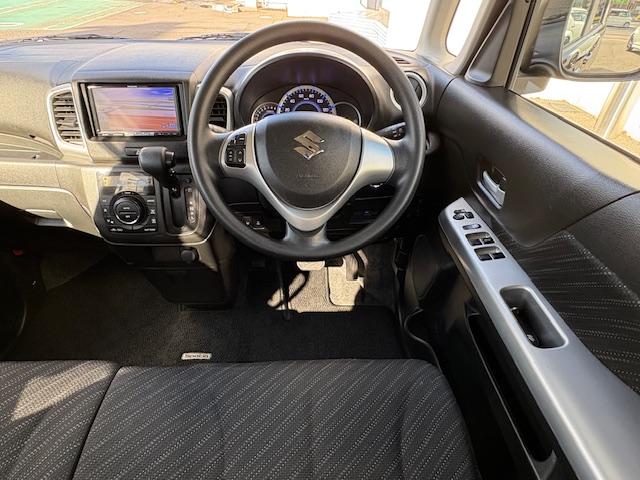 スペーシア Ｇリミテッド　メモリーナビゲーション　フルセグＴＶ　ＣＤ／ＤＶＤ再生　ＥＴＣ車載器　エアバック　ＡＢＳ　オートエアコン　ブレーキ軽減装置　プッシュスタートボタン　シートヒーター　アルミホイール（31枚目）