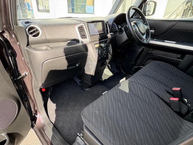 スペーシア Ｇリミテッド　メモリーナビゲーション　フルセグＴＶ　ＣＤ／ＤＶＤ再生　ＥＴＣ車載器　エアバック　ＡＢＳ　オートエアコン　ブレーキ軽減装置　プッシュスタートボタン　シートヒーター　アルミホイール（64枚目）