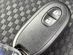 ���ޡ��ȥ����Ǥ����ݥ��åȤ�Хå��˷��Ӥ��Ƥ���С����ʥɥ����Ĥ���ڤ˽���ޤ��� 4