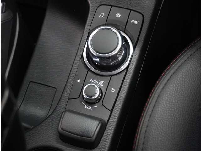 �y�R�}���_�[�X�C�b�`�z�e��ʂւ̃X�C�b�`����ƁA�R�}���_�[���삪�ł��܂��B�茳�����Ȃ��Ă��A�e��ʂɐ؂�ւ��邱�Ƃ��ł��܂��B