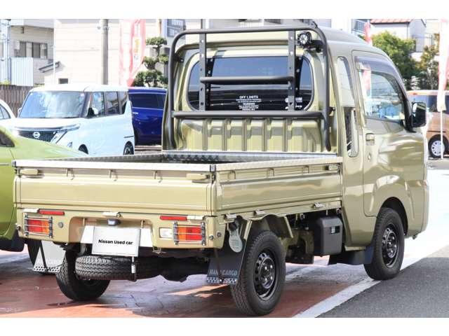 ジャンボＳＡＩＩＩｔ　メモリナビ　エアバック　切替４ＷＤ　キーレスエントリ－　パワーステアリング　ＬＥＤライト　ナビＴＶ　ＡＢＳ　ワンセグＴＶ　オートエアコン　レーダーサポート　前席パワーウィンドウ　車線逸脱　ＷＳＲＳ(2枚目)