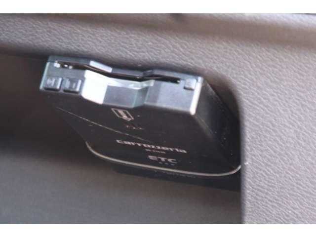 デイズ ６６０　Ｘ　踏み間違え防止　スマートキー　イモビライザー　バックカメラ　ＥＴＣ　レーンキープ　アイドリングストップ　ドライブレコーダー　キーレス　フルオートエアコン　ＬＥＤライト　ナビＴＶ　ＷＡＢ　記録簿　ＰＳ（12枚目）