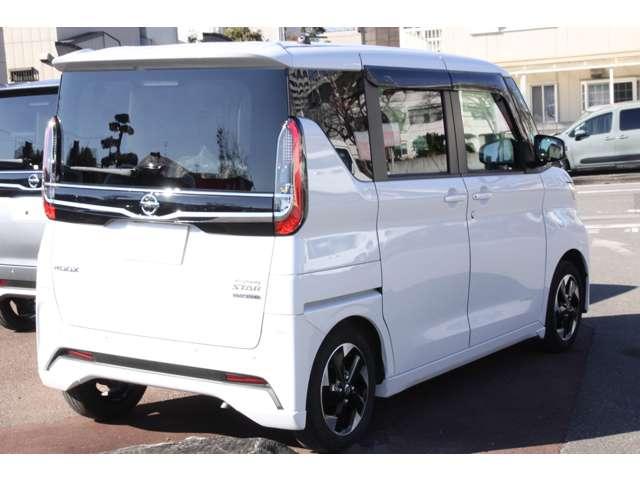 ルークス ６６０　ハイウェイスターＸ　アイスト　衝突被害軽減ブレ－キ　マルチビューカメラ　車線逸脱警報装置　ＬＥＤ　スマートキー　パワーウィンドウ　ワンオーナー　カーテンエアバック　ナビＴＶ　バックカメラ　記録簿　パワステ　オートエアコン（2枚目）