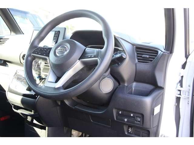 ルークス ６６０　ハイウェイスターＸ　アイスト　衝突被害軽減ブレ－キ　マルチビューカメラ　車線逸脱警報装置　ＬＥＤ　スマートキー　パワーウィンドウ　ワンオーナー　カーテンエアバック　ナビＴＶ　バックカメラ　記録簿　パワステ　オートエアコン（5枚目）