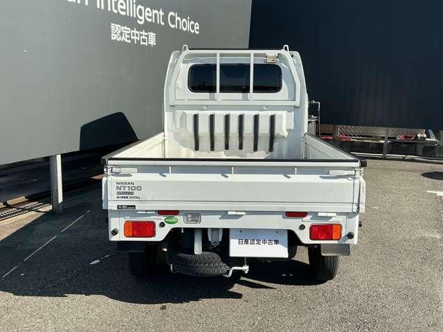 NT100クリッパートラック 660 GX 4WD ワンオーナー/衝突被害軽減ブレーキ/横滑り 衝突軽減システム 切替4WD パワーウインド ワンオーナー車 キーレスエントリー AC パワーステアリング エアバッグ ABS 寒冷地仕様 助手席エアバック(7枚目)