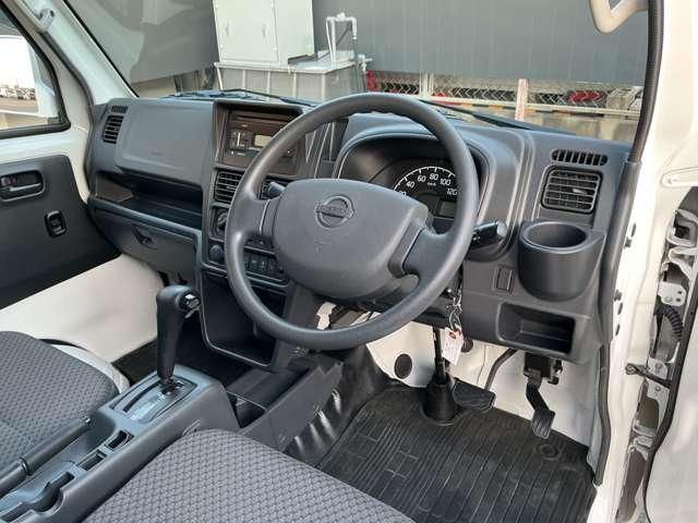 NT100クリッパートラック 660 GX 4WD ワンオーナー/衝突被害軽減ブレーキ/横滑り 衝突軽減システム 切替4WD パワーウインド ワンオーナー車 キーレスエントリー AC パワーステアリング エアバッグ ABS 寒冷地仕様 助手席エアバック(17枚目)