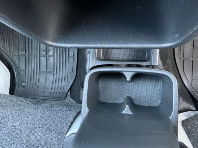 NT100クリッパートラック 660 GX 4WD ワンオーナー/衝突被害軽減ブレーキ/横滑り 衝突軽減システム 切替4WD パワーウインド ワンオーナー車 キーレスエントリー AC パワーステアリング エアバッグ ABS 寒冷地仕様 助手席エアバック(19枚目)