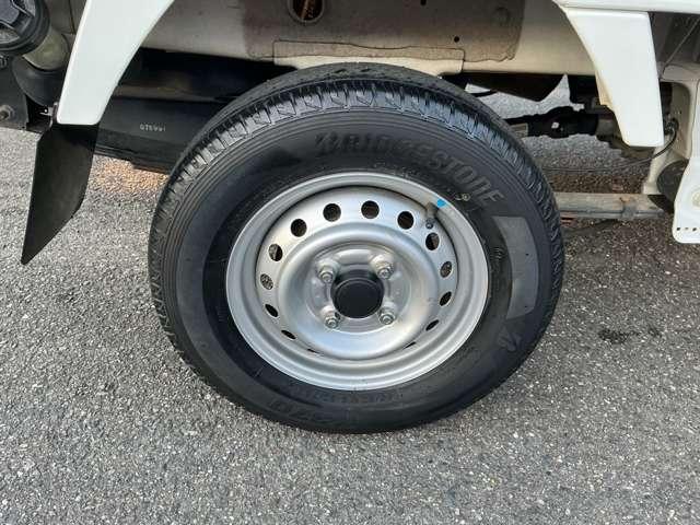 NT100クリッパートラック 660 GX 4WD ワンオーナー/衝突被害軽減ブレーキ/横滑り 衝突軽減システム 切替4WD パワーウインド ワンオーナー車 キーレスエントリー AC パワーステアリング エアバッグ ABS 寒冷地仕様 助手席エアバック(20枚目)