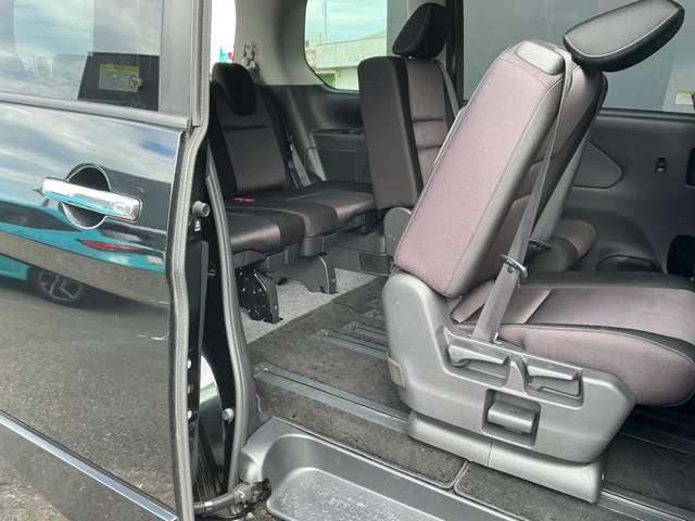 セレナ 2.0 ハイウェイスター Vセレクション ワンオーナー/ナビTV/全方位モニター/後席 全周カメラ I-STOP サイドカメラ 両側ASD Aクルーズ ワンオ-ナ-車 車線逸脱 バックカメラ ETC TVナビ ドライブレコーダー キーレス オートエアコン メモリーナビ パワーウインドウ(7枚目)