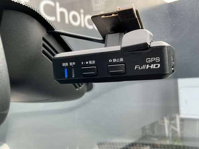 セレナ 2.0 ハイウェイスター Vセレクション ワンオーナー/ナビTV/全方位モニター/後席 全周カメラ I-STOP サイドカメラ 両側ASD Aクルーズ ワンオ-ナ-車 車線逸脱 バックカメラ ETC TVナビ ドライブレコーダー キーレス オートエアコン メモリーナビ パワーウインドウ(14枚目)