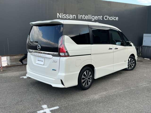 セレナ 2.0 ハイウェイスター 衝突被害軽減ブレーキ/横滑り防止機能/ナビ スマートキー&プッシュスタート メモリーナビゲーション キーレス ナビTV ETC車載器 ダブルエアバック ワンセグテレビ アルミホイル ABS エアバック パワーウインドウ パワーステアリング(3枚目)