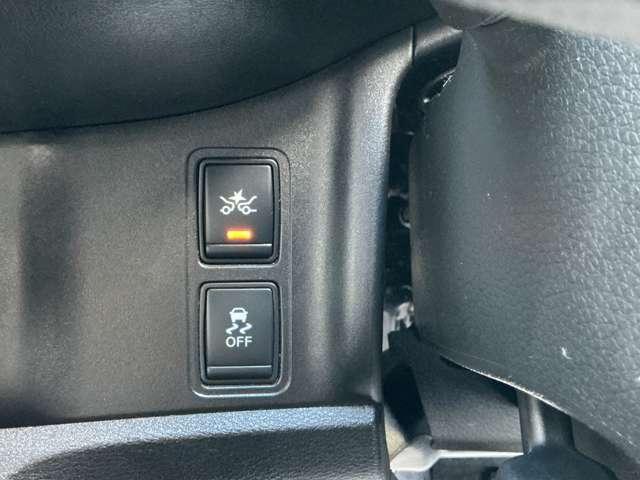 セレナ 2.0 ハイウェイスター 衝突被害軽減ブレーキ/横滑り防止機能/ナビ スマートキー&プッシュスタート メモリーナビゲーション キーレス ナビTV ETC車載器 ダブルエアバック ワンセグテレビ アルミホイル ABS エアバック パワーウインドウ パワーステアリング(14枚目)