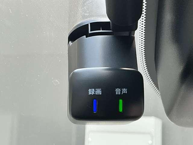 ノート 1.2 X ワンオーナー/プロパイロット/ナビTV/全方 リアカメラ 衝突被害軽減ブレ-キ 全方位カメラ ETC付 レーンアシスト ワンオーナー ドラレコ アイドリングストップ 盗難防止システム ワンセグTV TVナビ サイドカーテンエアバック サイドカメラ(13枚目)