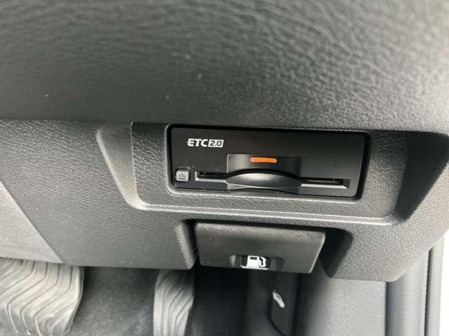 ノート 1.2 X ワンオーナー/プロパイロット/ナビTV/全方 リアカメラ 衝突被害軽減ブレ-キ 全方位カメラ ETC付 レーンアシスト ワンオーナー ドラレコ アイドリングストップ 盗難防止システム ワンセグTV TVナビ サイドカーテンエアバック サイドカメラ(18枚目)