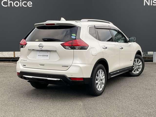 エクストレイル ２．０　２０Ｘｉ　ハイブリッド　プロパイロット　エマージェンシーブレーキ　車線逸脱警報　衝突被害軽減　インテリジェントキー　ＬＥＤ　盗難防止システム　ナビＴＶ　アイドリングストップ　オートエアコン　ＡＢＳ　ドライブレコーダー　アルミホイール　キーレス　パワーウインドウ（7枚目）