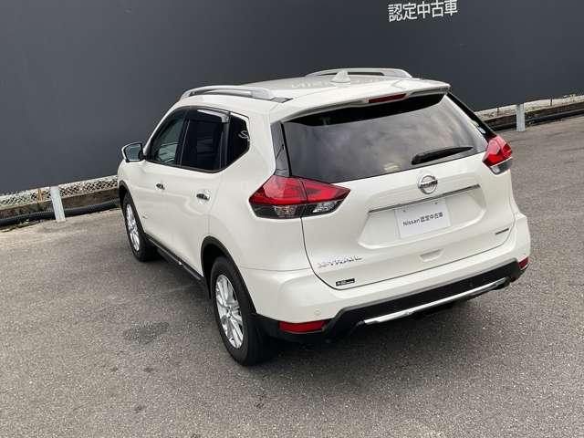 エクストレイル ２．０　２０Ｘｉ　ハイブリッド　プロパイロット　エマージェンシーブレーキ　車線逸脱警報　衝突被害軽減　インテリジェントキー　ＬＥＤ　盗難防止システム　ナビＴＶ　アイドリングストップ　オートエアコン　ＡＢＳ　ドライブレコーダー　アルミホイール　キーレス　パワーウインドウ（8枚目）