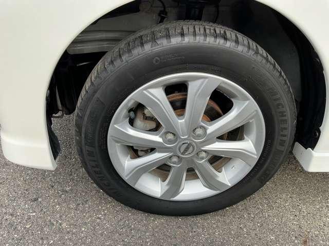 �����A���~�z�C�[���𑕒����Ă��܂��B���S�^�]�Ŋy�����h���C�u���B