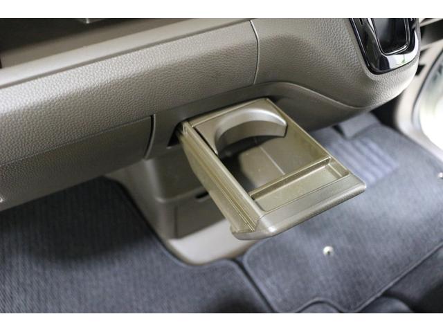 Ｎ－ＢＯＸ Ｌ　ホンダセンシング　障害物センサー　横滑り防止装置　ディスプレイオーディオ　バックカメラ　充電用ＵＳＢジャック　シートバックテーブル　シートヒーター　クルーズコントロール　スマートキー　元レンタカー（32枚目）