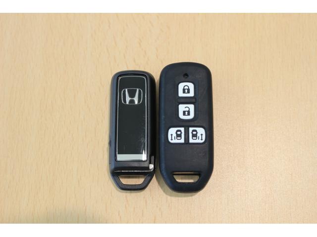 Ｎ－ＢＯＸカスタム Ｌターボ　ナビ　バックカメラ　ＥＴＣ　障害物センサー　横滑り防止装置　ドライブレコーダー　充電用ＵＳＢジャック　パワースライドドア　シートバックテーブル　シートヒーター　クルーズコントロール　アルミホイール（35枚目）