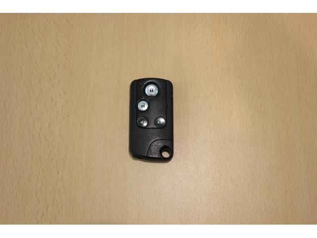 フリード Ｇプレミアムエディション　ナビ　リア席モニター　バックカメラ　ＥＴＣ　パワースライドドア　３列シート７人乗り　クルーズコントロール　アルミホイール　スマートキー（31枚目）