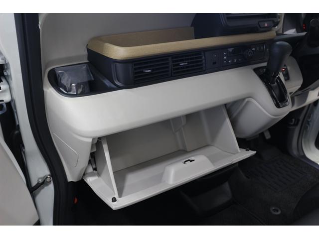 Ｎ－ＢＯＸ ベースグレード　ホンダセンシング　ＨｏｎｄａＣＯＮＮＥＣＴ　横滑り防止装置　ディスプレイオーディオ　充電用ＵＳＢジャック　パワースライドドア　クルーズコントロール　スマートキー（32枚目）
