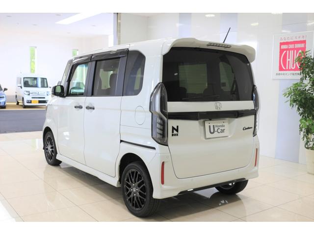 Ｎ－ＢＯＸカスタム Ｌターボスタイル＋ブラック　ホンダセンシング　障害物センサー　横滑り防止装置　ドラレコ　ナビ　バックカメラ　充電用ＵＳＢジャック　ＥＴＣ　両側パワースライドドア　シートヒーター　アルミホイール　スマートキー　４ＷＤ　ターボ（6枚目）