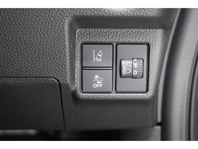 Ｎ－ＢＯＸカスタム Ｌターボスタイル＋ブラック　ホンダセンシング　障害物センサー　横滑り防止装置　ドラレコ　ナビ　バックカメラ　充電用ＵＳＢジャック　ＥＴＣ　両側パワースライドドア　シートヒーター　アルミホイール　スマートキー　４ＷＤ　ターボ（28枚目）