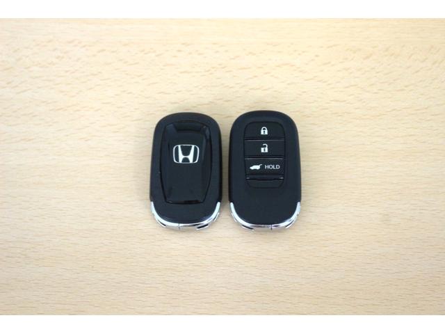 ヴェゼル e:HEVZ ホンダセンシング 障害物センサー 横滑り防止装置 ナビ バックカメラ ETC 充電用USBジャック ブラインドスポットインフォメーション シートヒーター アルミホイール スマートキー(35枚目)
