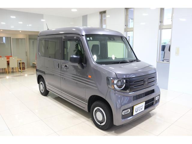N-VAN+スタイル ファン ホンダセンシング 横滑り防止装置 ナビ バックカメラ ETC 充電用USBジャック フロントシートアームレスト ヒーテッドドアミラー クルーズコントロール スマートキー 4WD(8枚目)