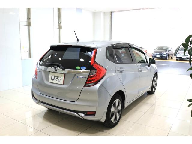 フィットハイブリッド Ｌホンダセンシング　ナビ　バックカメラ　ＥＴＣ　ドライブレコーダー　横滑り防止装置　ＬＥＤヘッドライト　クルーズコントロール　スマートキー（7枚目）