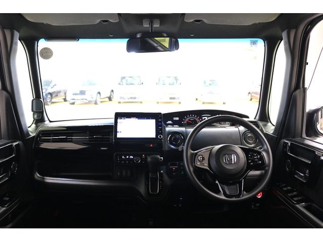 N-BOXカスタム L ホンダセンシング 障害物センサー 横滑り防止装置 ナビ バックカメラ ETC 充電用USBジャック シートヒーター パワースライドドア シートバックテーブル アルミホイール スマートキー(12枚目)