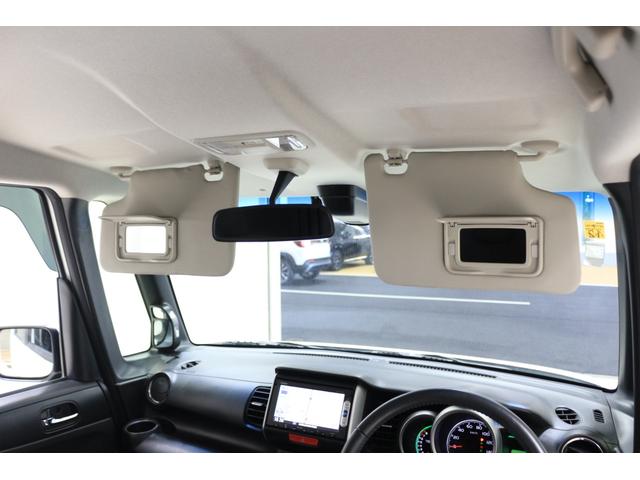 N-BOX GターボSSパッケージ あんしんパッケージ 横滑り防止装置 ナビ バックカメラ ETC ディスチャージヘッドライト パワースライドドア シートヒーター クルコン アルミホイール スマートキー アイドリングストップ ターボ(9枚目)