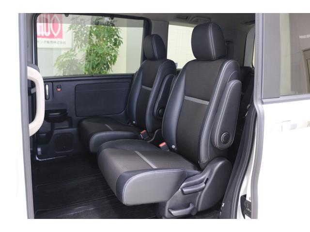 ステップワゴンスパーダ ｅ：ＨＥＶスパーダＧ・ＥＸホンダセンシング　ナビ　後席モニター　バックカメラ　ＥＴＣ　ドライブレコーダー　充電用ＵＳＢジャック　わくわくゲート　シートヒーター　シートバックテーブル　クルーズコントロール　アルミホイール　３列シート７人乗り（16枚目）