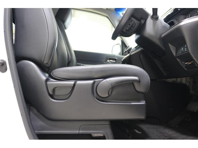 ステップワゴンスパーダ ｅ：ＨＥＶスパーダＧ・ＥＸホンダセンシング　ナビ　後席モニター　バックカメラ　ＥＴＣ　ドライブレコーダー　充電用ＵＳＢジャック　わくわくゲート　シートヒーター　シートバックテーブル　クルーズコントロール　アルミホイール　３列シート７人乗り（24枚目）