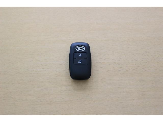 タント Ｘ　横滑り防止装置　障害物センサー　ディスプレイオーディオ　バックカメラ　シートヒーター　パワースライドドア　シートバックテーブル　スマートキー　アイドリングストップシステム（30枚目）