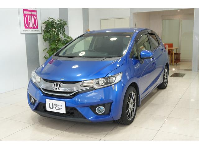 フィットハイブリッド Ｌパッケージ　あんしんパッケージ　横滑り防止装置　ナビ　バックカメラ　ＥＴＣ　ＬＥＤヘッドライト　クルーズコントロール　アルミホイール　スマートキー（4枚目）