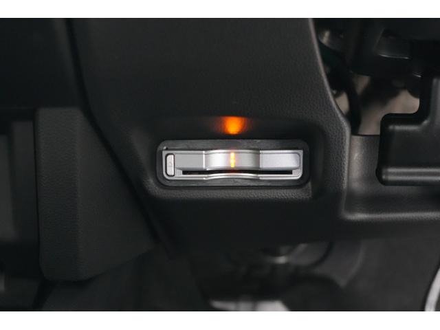 フィットハイブリッド Ｌパッケージ　あんしんパッケージ　横滑り防止装置　ナビ　バックカメラ　ＥＴＣ　ＬＥＤヘッドライト　クルーズコントロール　アルミホイール　スマートキー（29枚目）