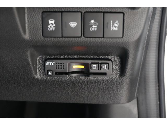 フリードハイブリッド ハイブリッド・EX Sパッケージ ホンダセンシング 横滑り防止装置 ホンダインターナビ ETC 充電用USBジャック LEDヘッドライト シートヒーター パワースライドドア クルーズコントロール アルミホイール 6人乗り(28枚目)
