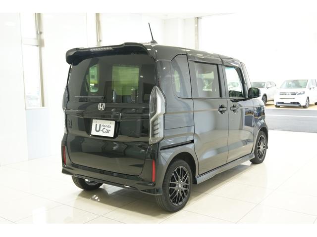 Ｎ－ＢＯＸカスタム Ｌターボスタイル＋ブラック　ホンダセンシング　横滑り防止装置　障害物センサー　４ＷＤ　ターボ　ナビ　バックカメラ　ＥＴＣ　充電用ＵＳＢジャック　パワースライドドア　シートヒーター　アルミホイール（8枚目）