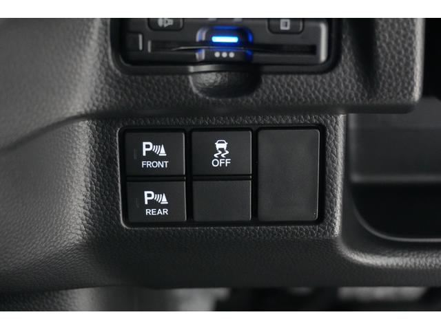 Ｎ－ＢＯＸカスタム Ｌターボスタイル＋ブラック　ホンダセンシング　横滑り防止装置　障害物センサー　４ＷＤ　ターボ　ナビ　バックカメラ　ＥＴＣ　充電用ＵＳＢジャック　パワースライドドア　シートヒーター　アルミホイール（30枚目）