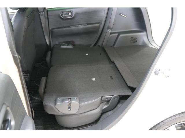 Ｎ－ＯＮＥ プレミアム　ホンダセンシング　横滑り防止装置　障害物センサー　ナビ　バックカメラ　充電用ＵＳＢジャック　シートヒーター　クルーズコントロール　アルミホイール　スマートキー（18枚目）