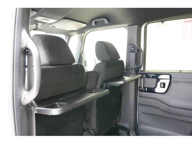 Ｎ－ＢＯＸカスタム Ｌ　ホンダセンシング　横滑り防止装置　障害物センサー　ドラレコ　ナビ　バックカメラ　充電用ＵＳＢジャック　パワースライドドア　シートヒーター　シートバックテーブル　クルコン　アルミホイール　スマートキー（18枚目）