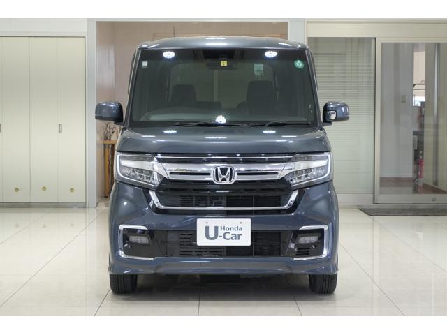 Ｎ－ＢＯＸカスタム ＥＸ　ホンダセンシング　ディスプレイオーディオ　バックカメラ　ＥＴＣ　充電用ＵＳＢジャック　助手席スーパースライドシート　パワースライドドア　シートバックテーブル　シートヒーター　アルミホイール（4枚目）