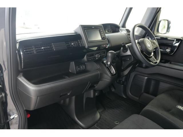 Ｎ－ＢＯＸカスタム ＥＸ　ホンダセンシング　ディスプレイオーディオ　バックカメラ　ＥＴＣ　充電用ＵＳＢジャック　助手席スーパースライドシート　パワースライドドア　シートバックテーブル　シートヒーター　アルミホイール（14枚目）