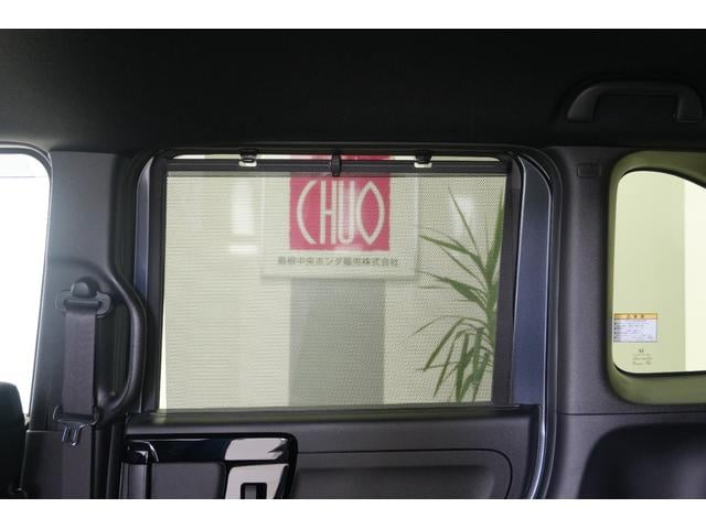 Ｎ－ＢＯＸカスタム ＥＸ　ホンダセンシング　ディスプレイオーディオ　バックカメラ　ＥＴＣ　充電用ＵＳＢジャック　助手席スーパースライドシート　パワースライドドア　シートバックテーブル　シートヒーター　アルミホイール（17枚目）